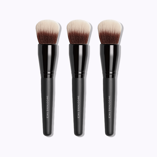 bareMinerals Smoothing Face Brush